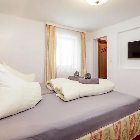 Garni Enzian Apartman Sölden